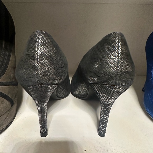 Stuart weitzman leather patterned heels - Picture 3 of 5